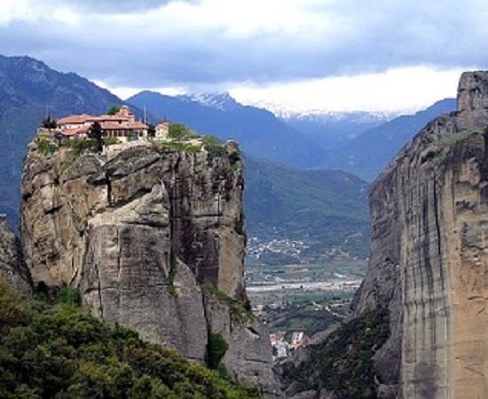 Tour della Grecia tra storia, villaggi tradizionali e meraviglie della natura